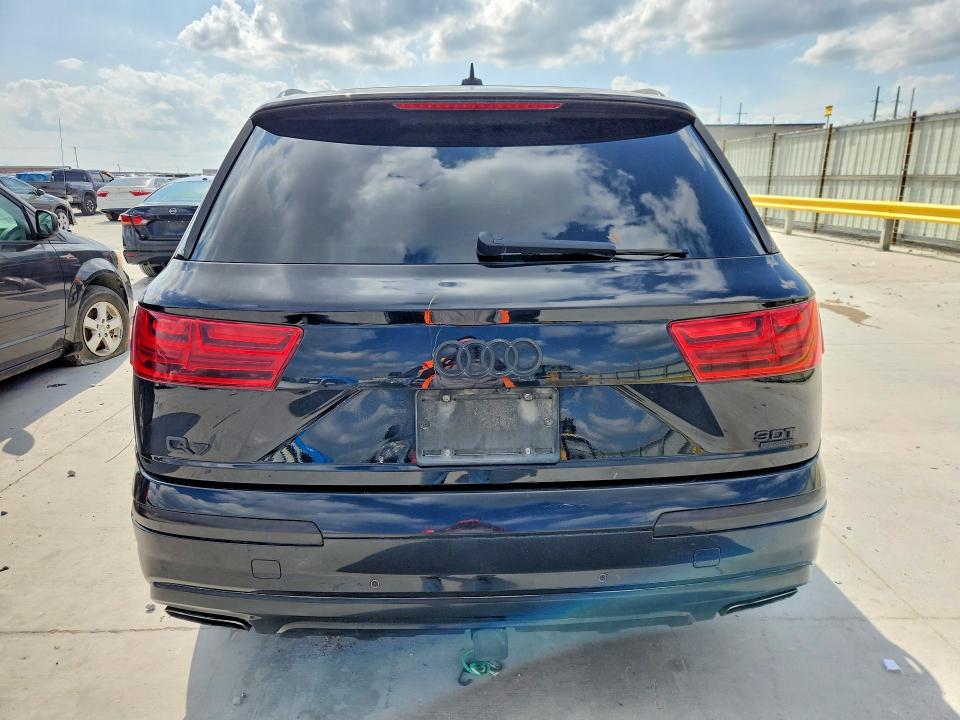 Продаж на аукціоні авто 2018 Audi Q7, vin: WA1VAAF7XJD021665, номер лоту: 48016726