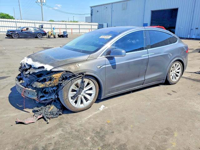 Продаж на аукціоні авто 2018 Tesla Model X, vin: 5YJXCDE21JF114986, номер лоту: 50302956