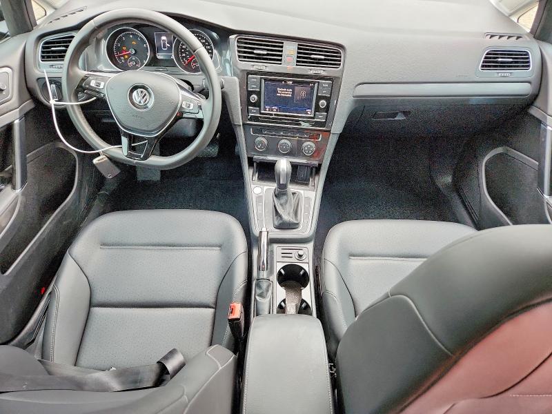 50459336 :رقم المزاد ، 3VWG57AU3MM016154 vin ، 2021 Volkswagen Golf مزاد بيع