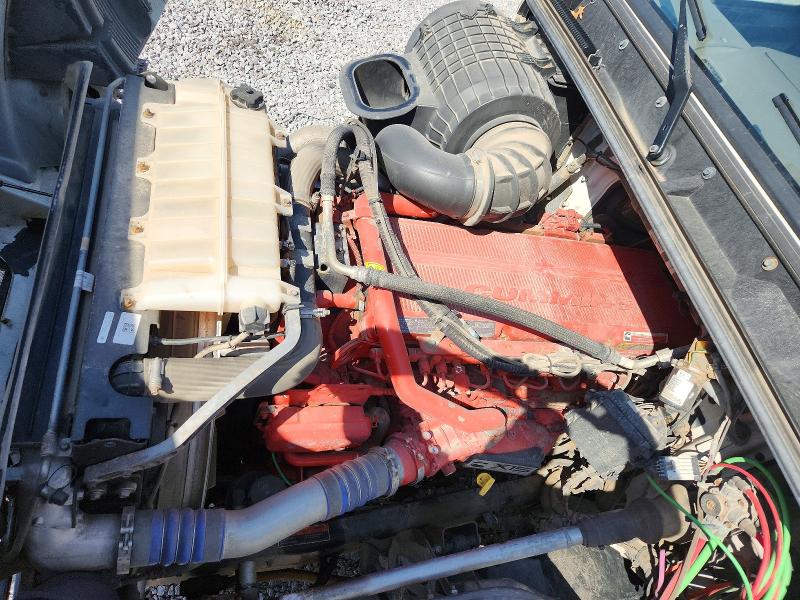 50617886 :رقم المزاد ، 4V4N39TG7JN892475 vin ، 2018 Volvo Vnl مزاد بيع
