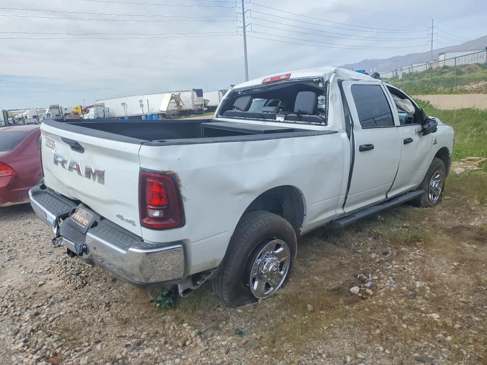 50592986 :رقم المزاد ، 3C63R3CL4TG193285 vin ، 2026 Ram 3500 مزاد بيع