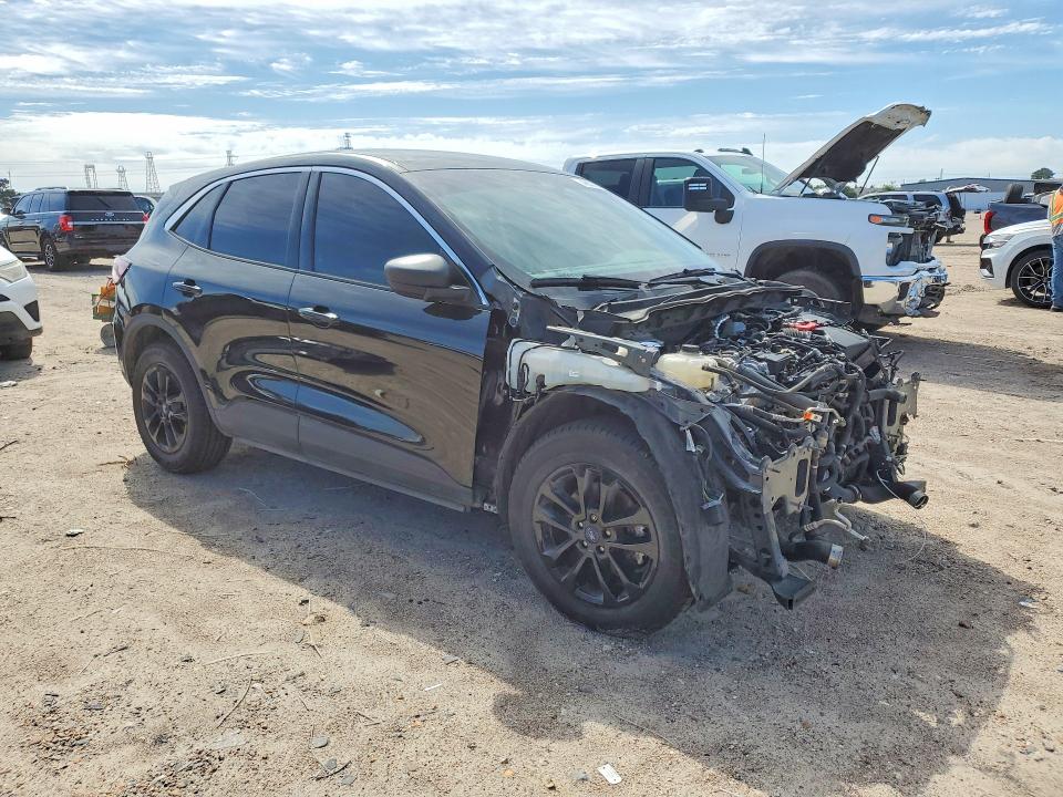 48937586 :رقم المزاد ، 1FMCU0G6XNUB84905 vin ، 2022 Ford Escape مزاد بيع