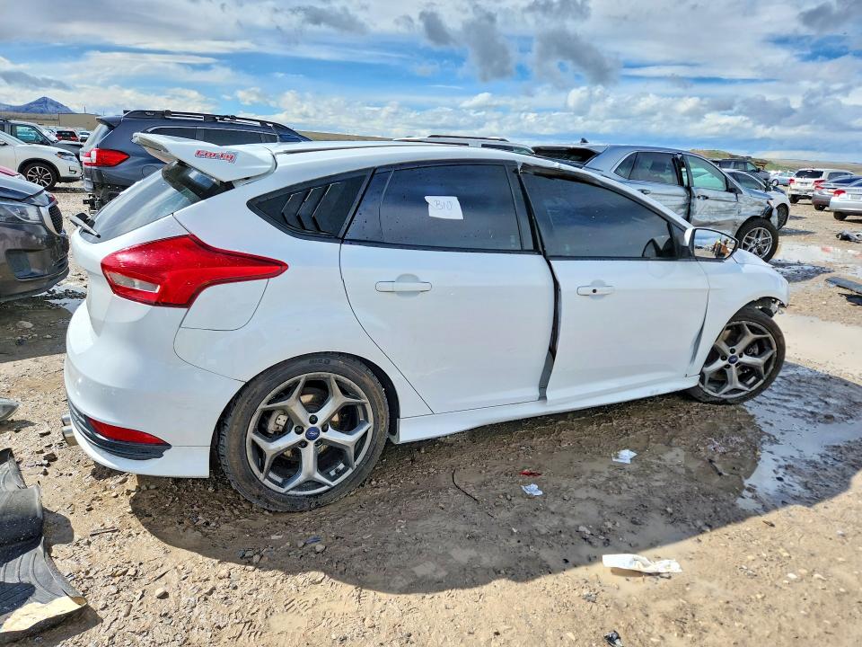 Продажа на аукционе авто 2017 Ford Focus, vin: 1FADP3L92HL230454, номер лота: 48520146