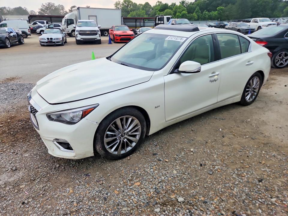 51213276 :رقم المزاد ، JN1EV7AP1JM351895 vin ، 2018 Infiniti Q50 مزاد بيع