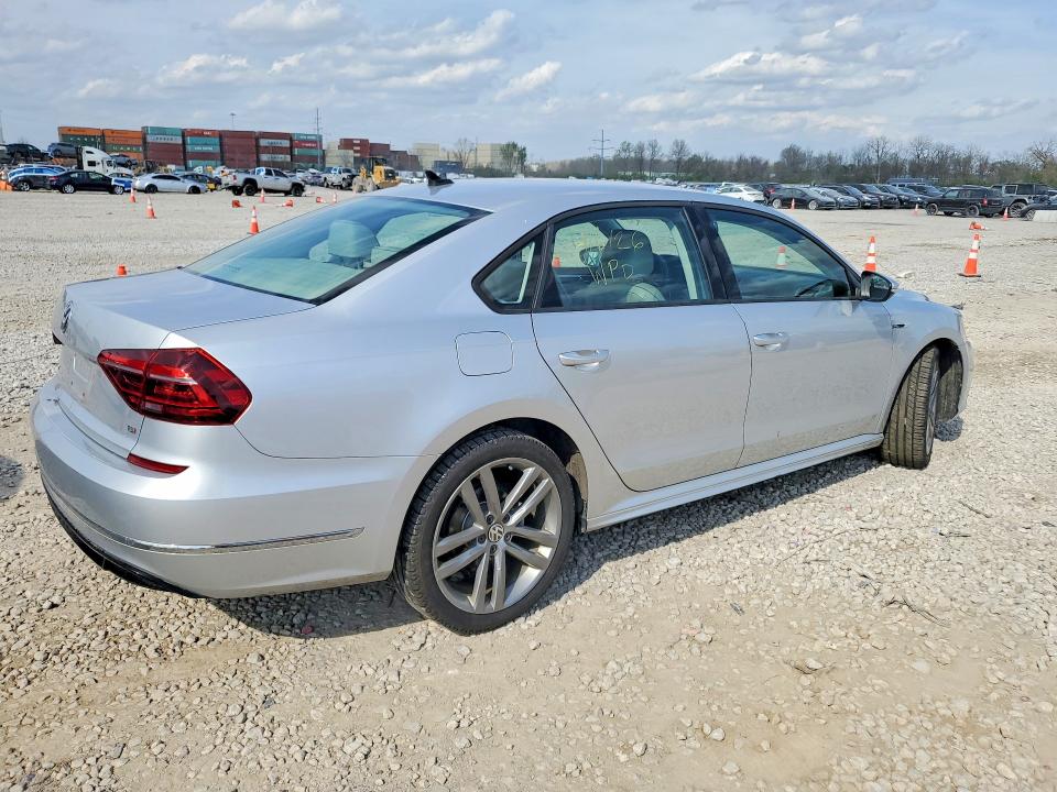 Продажа на аукционе авто 2018 Volkswagen Passat, vin: 1VWAA7A35JC049355, номер лота: 49914706
