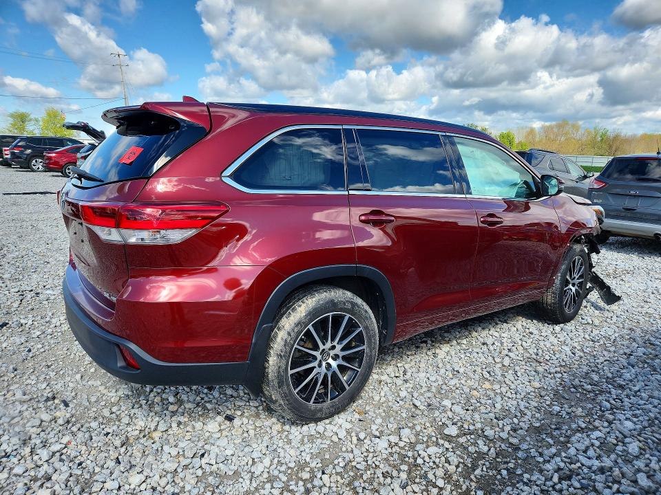 51898316 :رقم المزاد ، 5TDJZRFH8HS473746 vin ، 2017 Toyota Highlander مزاد بيع