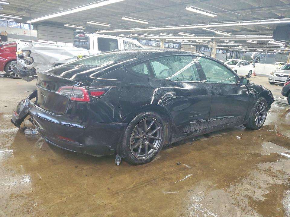 48190166 :رقم المزاد ، 5YJ3E1EA1NF290425 vin ، 2022 Tesla Model 3 مزاد بيع