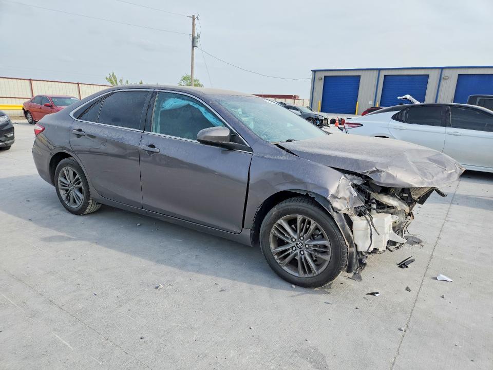 48342276 :رقم المزاد ، 4T1BF1FK9GU204137 vin ، 2016 Toyota Camry مزاد بيع