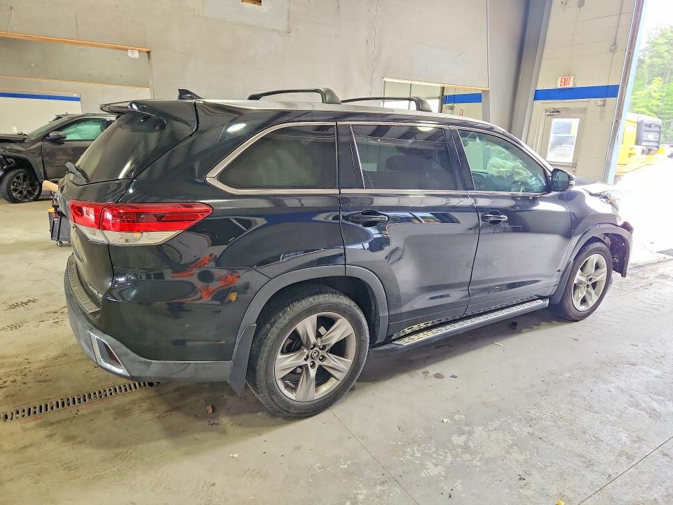 51712396 :رقم المزاد ، 5TDDZRFH4HS446623 vin ، 2017 Toyota Highlander مزاد بيع