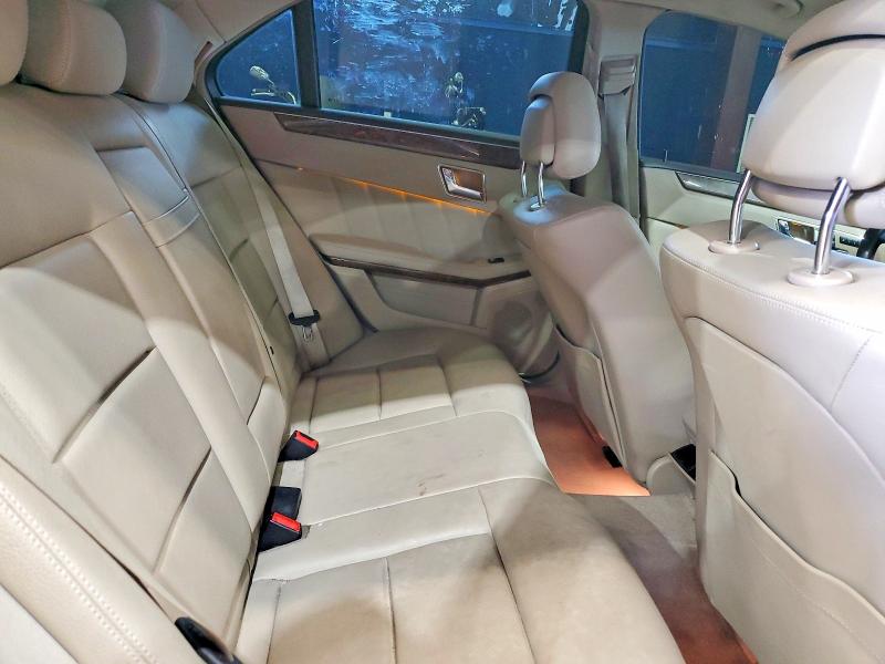 49072166 :رقم المزاد ، WDDHF8HB4BA379254 vin ، 2011 Mercedes-benz E مزاد بيع