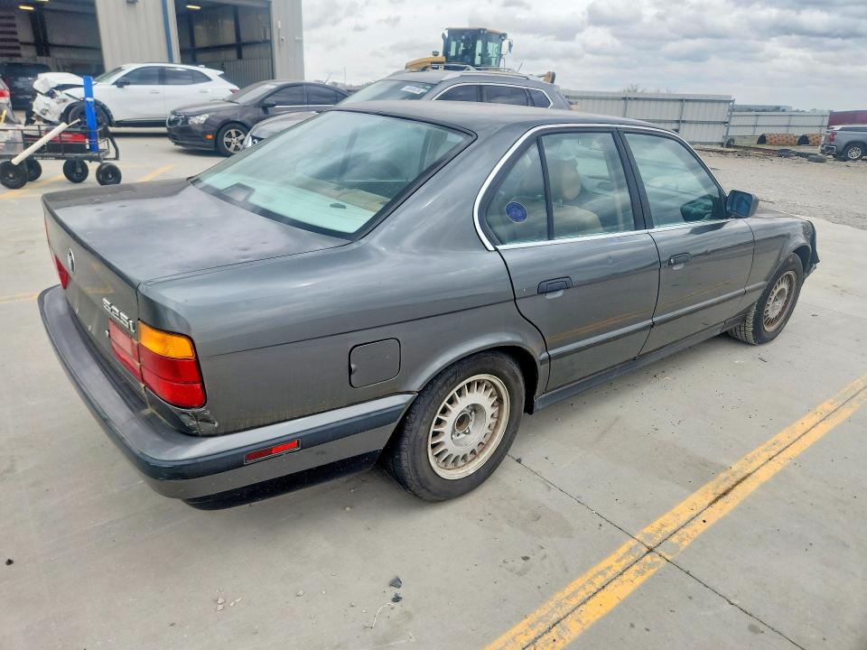 1989 Bmw 525 მანქანა იყიდება აუქციონზე, vin: WBAHC2308KBE21554, აუქციონის ნომერი: 47443656