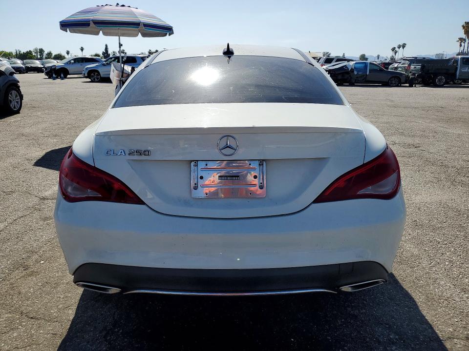 Продажа на аукционе авто 2018 Mercedes-benz Cla, vin: WDDSJ4EB4JN619637, номер лота: 50942166