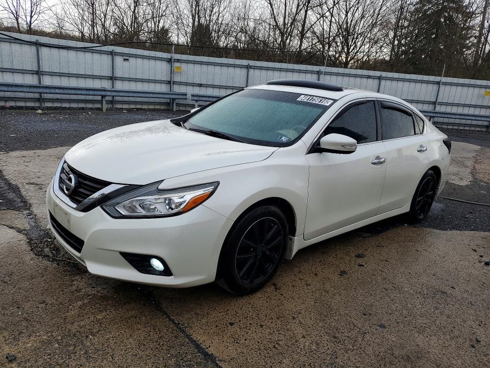 Продажа на аукционе авто 2017 Nissan Altima, vin: 1N4AL3AP3HC250048, номер лота: 48175616