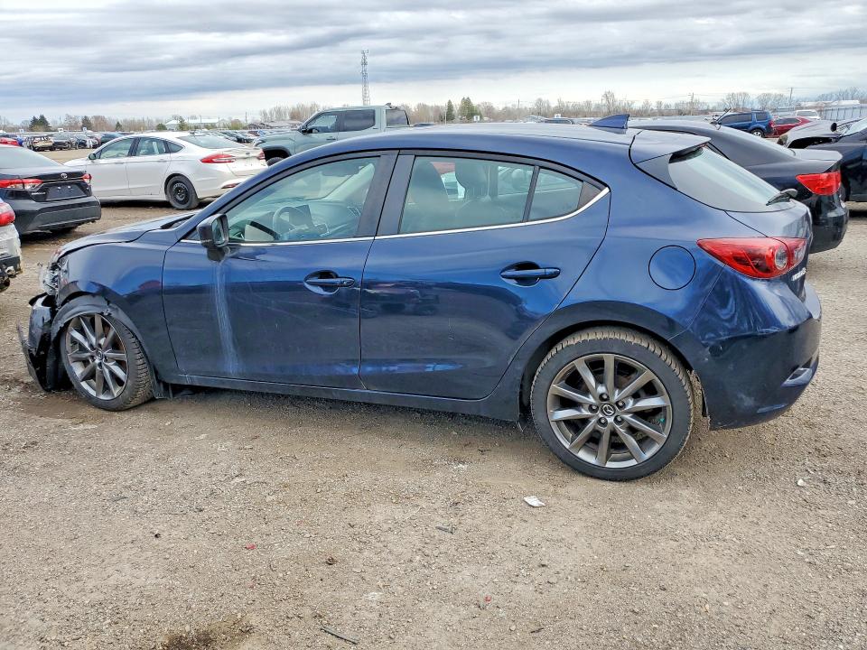 Продаж на аукціоні авто 2018 Mazda 3, vin: 3MZBN1M38JM235813, номер лоту: 49993236