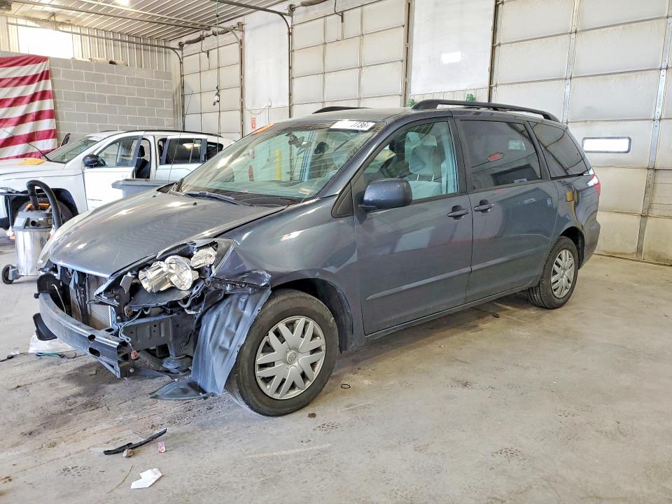 Продаж на аукціоні авто 2010 Toyota Sienna, vin: 5TDKK4CC1AS316733, номер лоту: 50630736