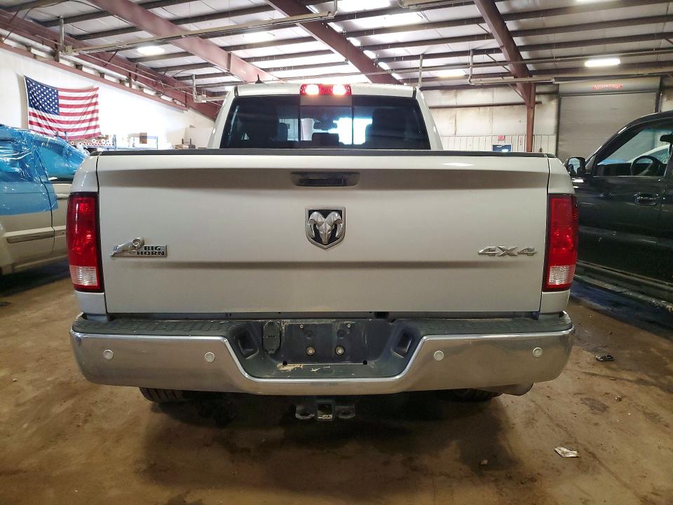 51567306 :رقم المزاد ، 1C6RR7GG6JS310532 vin ، 2018 Ram 1500 مزاد بيع