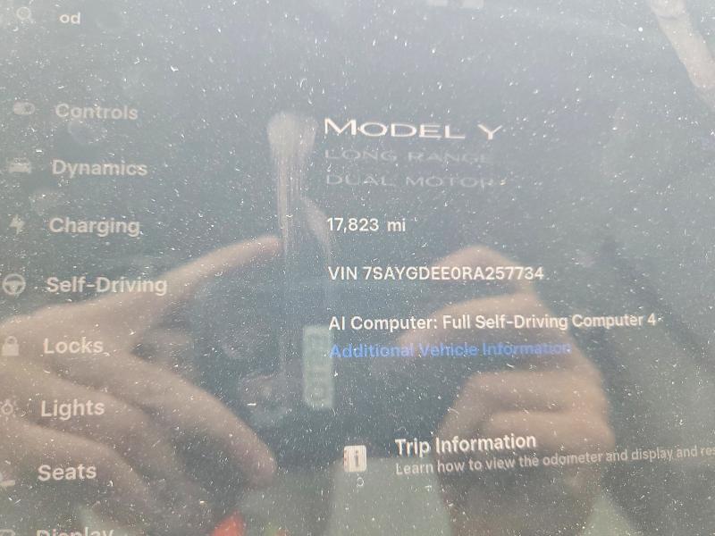Продаж на аукціоні авто 2024 Tesla Model Y, vin: 7SAYGDEE0RA257734, номер лоту: 51385266