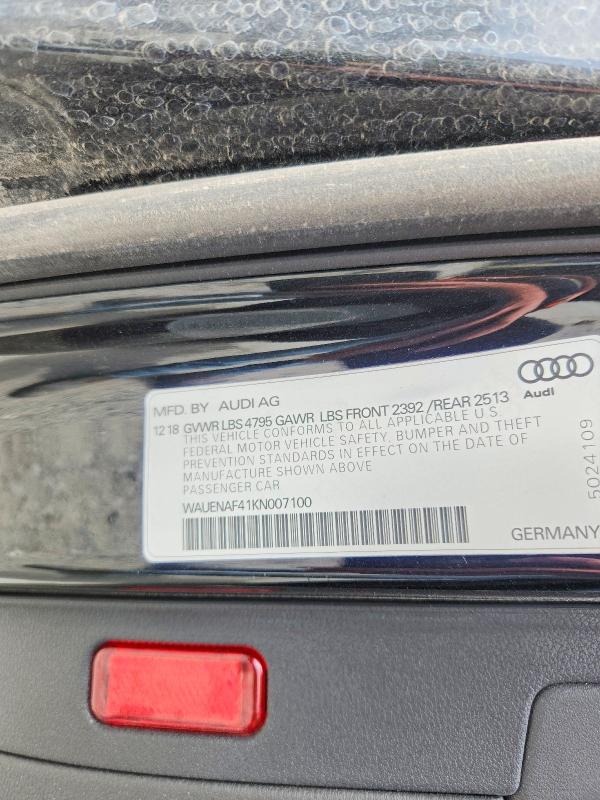 2019 Audi A4 მანქანა იყიდება აუქციონზე, vin: WAUENAF41KN007100, აუქციონის ნომერი: 49288906