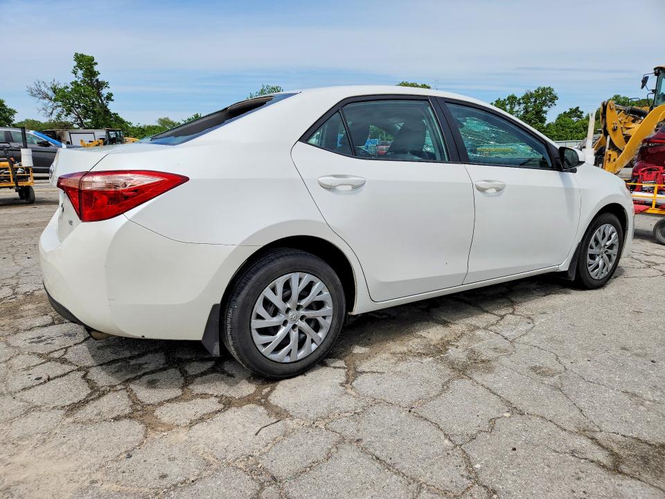 Продажа на аукционе авто 2017 Toyota Corolla, vin: 5YFBURHEXHP607610, номер лота: 51879486