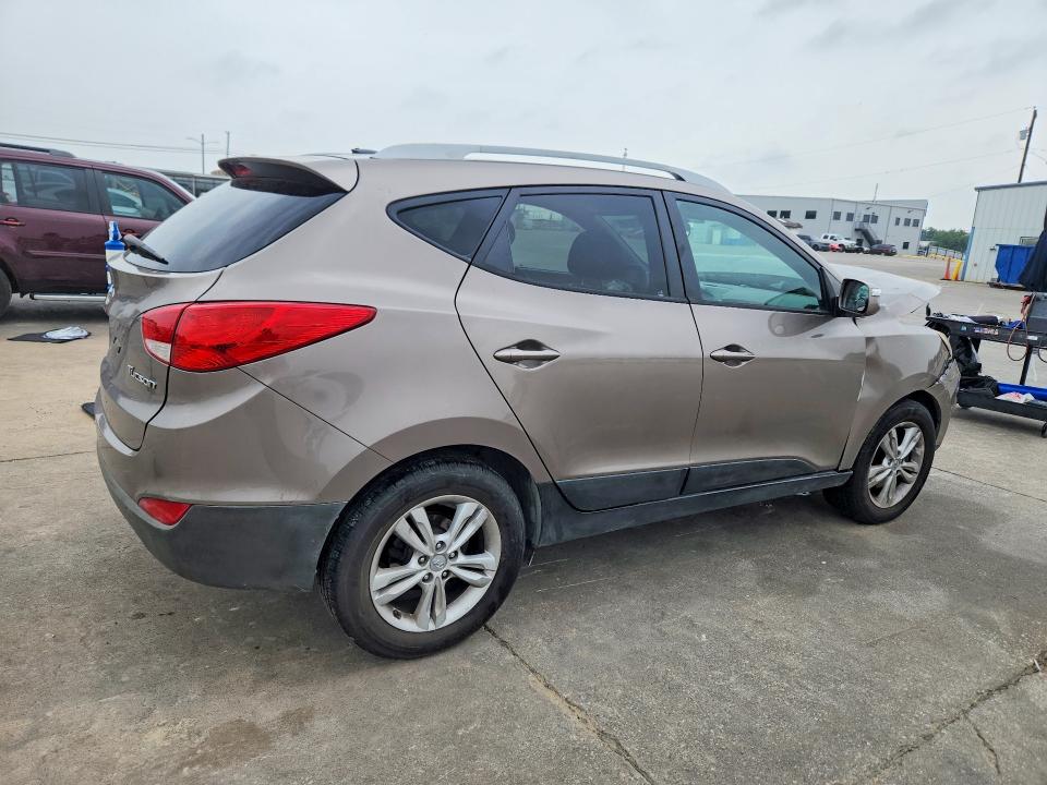 51127216 :رقم المزاد ، KM8JU3AC2DU639638 vin ، 2013 Hyundai Tucson مزاد بيع
