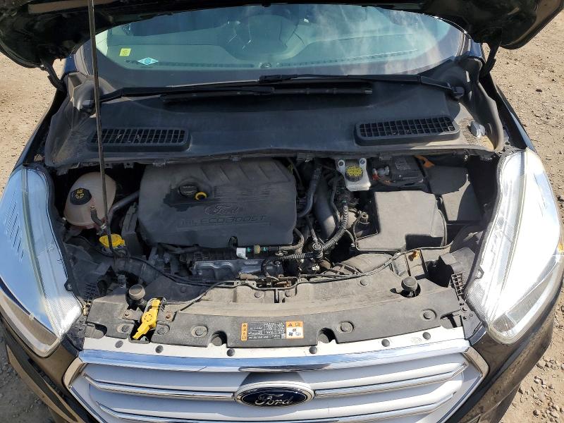 49858396 :رقم المزاد ، 1FMCU0GD5JUB09523 vin ، 2018 Ford Escape مزاد بيع