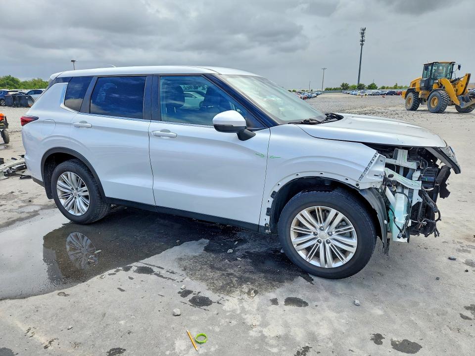 Продаж на аукціоні авто 2022 Mitsubishi Outlander, vin: JA4J3TA86NZ049735, номер лоту: 48953136