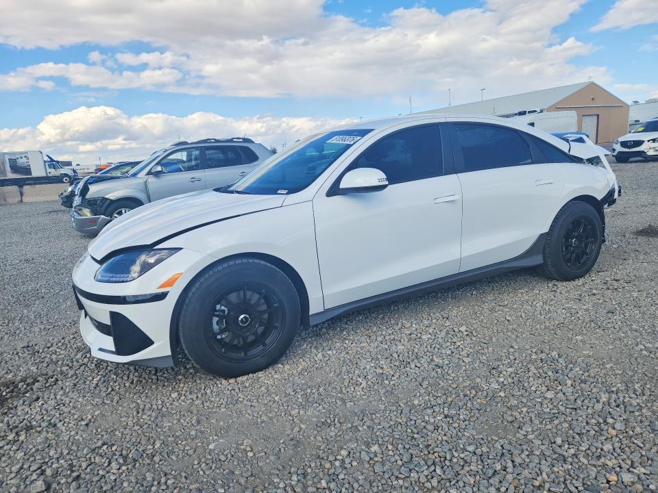 2025 Hyundai Ioniq 6 მანქანა იყიდება აუქციონზე, vin: KMHM34AC0SA113996, აუქციონის ნომერი: 51096376