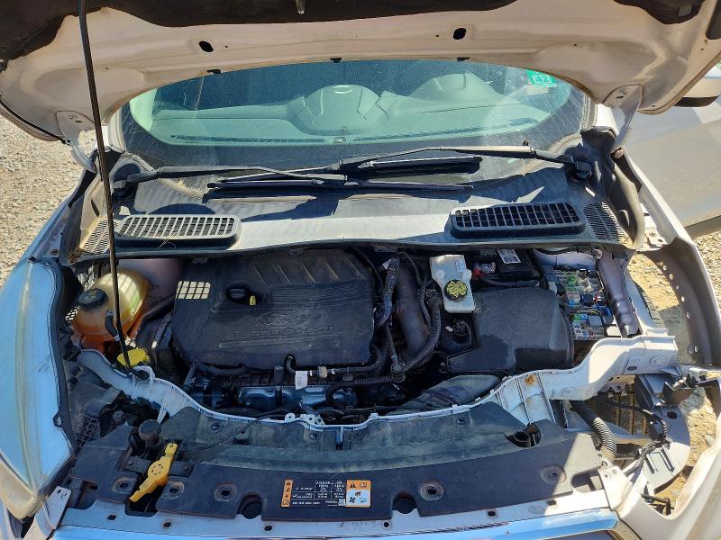 2017 Ford Escape მანქანა იყიდება აუქციონზე, vin: 1FMCU0GD9HUE38641, აუქციონის ნომერი: 47645816