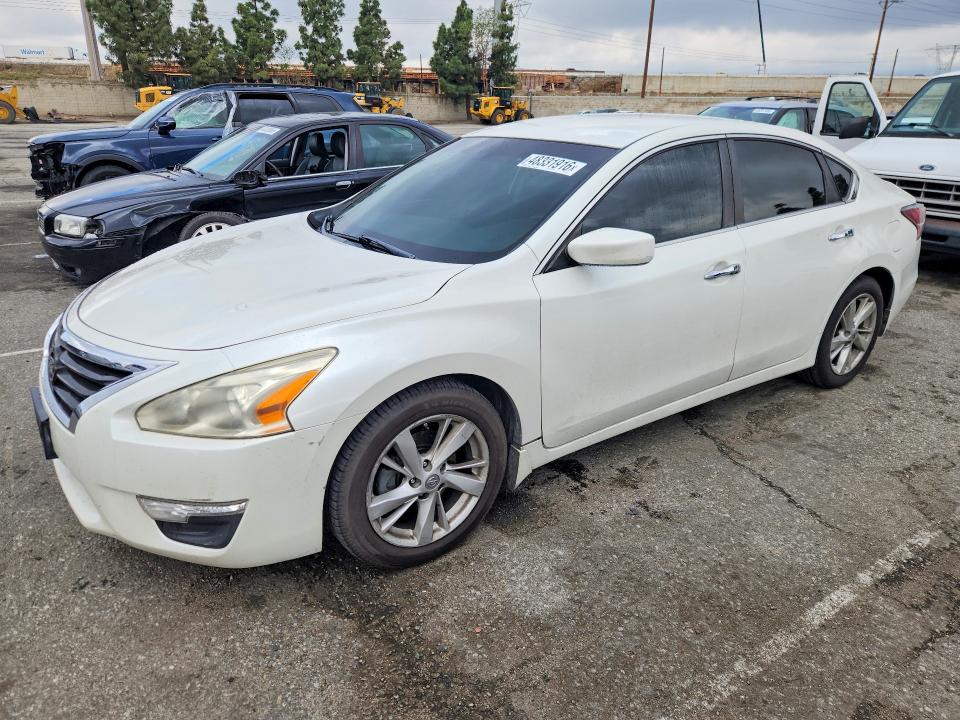 2014 Nissan Altima მანქანა იყიდება აუქციონზე, vin: 1N4AL3AP3EC267153, აუქციონის ნომერი: 48331916