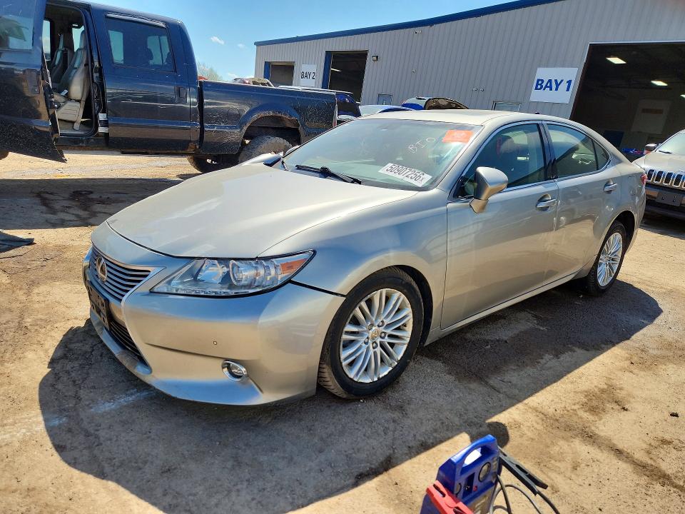 50907256 :رقم المزاد ، JTHBK1GG6F2202901 vin ، 2015 Lexus Es مزاد بيع