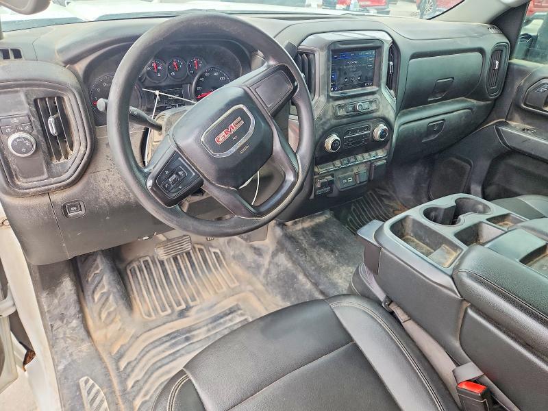 50488776 :رقم المزاد ، 1GT08LE75MF152617 vin ، 2021 Gmc Sierra مزاد بيع