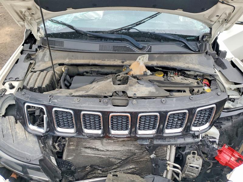 49076816 :رقم المزاد ، 3C4NJDCB9KT800857 vin ، 2019 Jeep Compass مزاد بيع