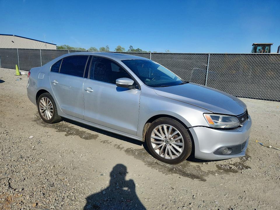 50084356 :رقم المزاد ، 3VWLX7AJ6BM353543 vin ، 2011 Volkswagen Jetta مزاد بيع