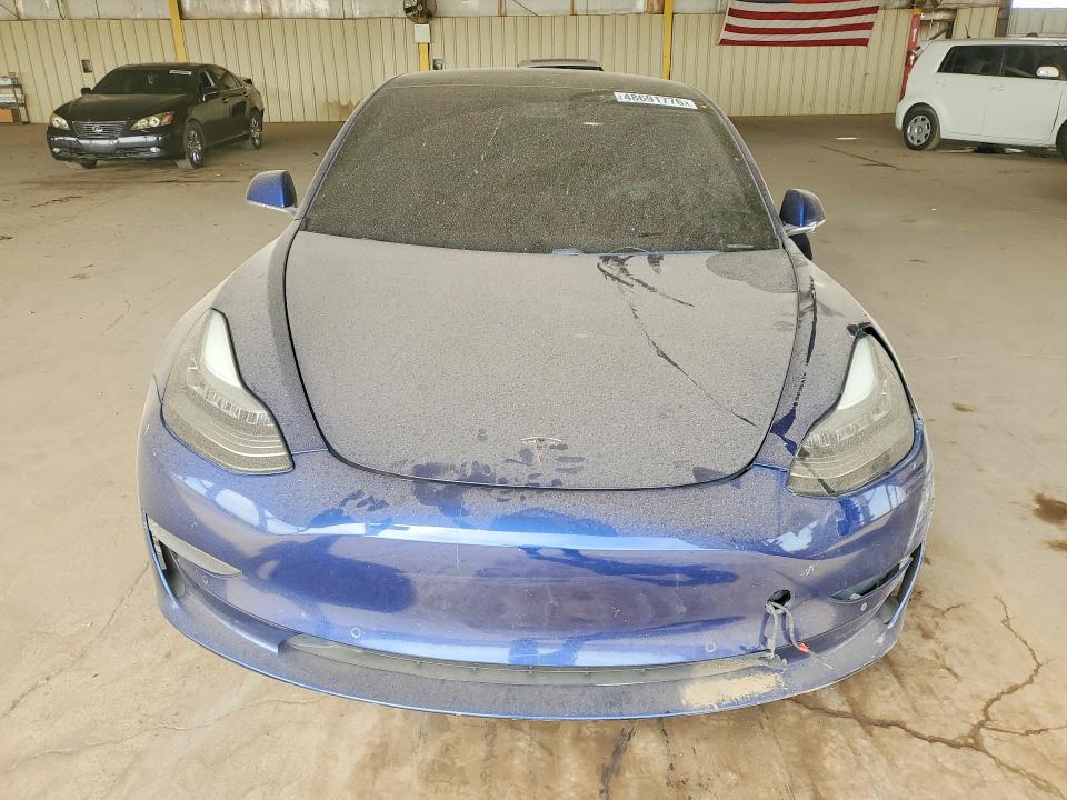 48691776 :رقم المزاد ، 5YJ3E1EA2KF435953 vin ، 2019 Tesla Model 3 مزاد بيع