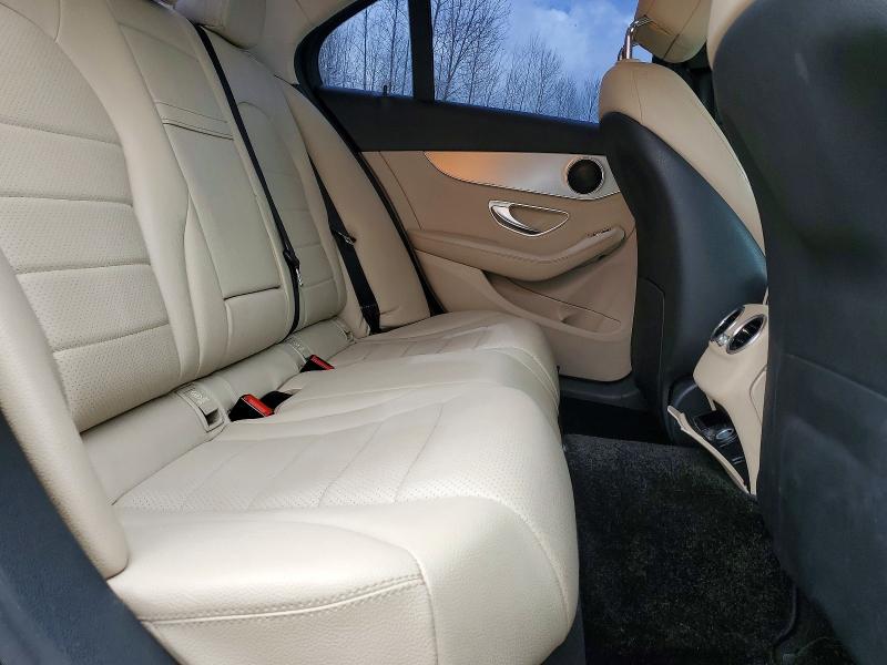 48451286 :رقم المزاد ، 55SWF4KB8FU073740 vin ، 2015 Mercedes-benz C مزاد بيع