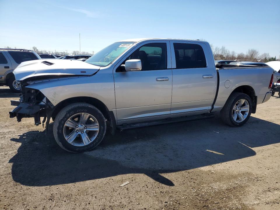 2015 Dodge/ram Ram 1500 Sport Crew მანქანა იყიდება აუქციონზე, vin: 1C6RR7MT4FS532348, აუქციონის ნომერი: 48301126