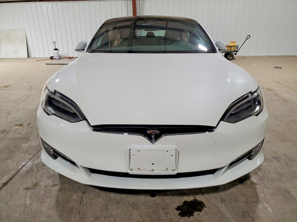 51782336 :رقم المزاد ، 5YJSA1E46KF335114 vin ، 2019 Tesla Model S مزاد بيع