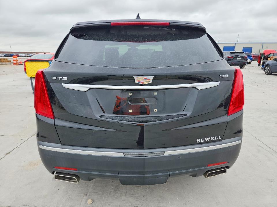 51443816 :رقم المزاد ، 1GYKNCRS5JZ160060 vin ، 2018 Cadillac Xt5 مزاد بيع