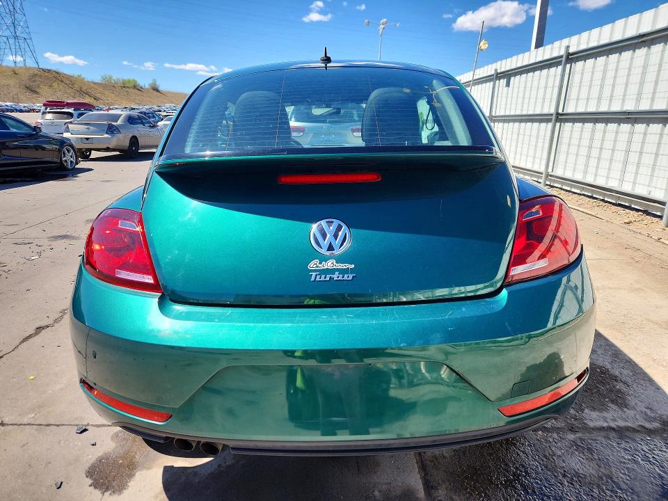 49733546 :رقم المزاد ، 3VWF17AT8HM609867 vin ، 2017 Volkswagen Beetle مزاد بيع