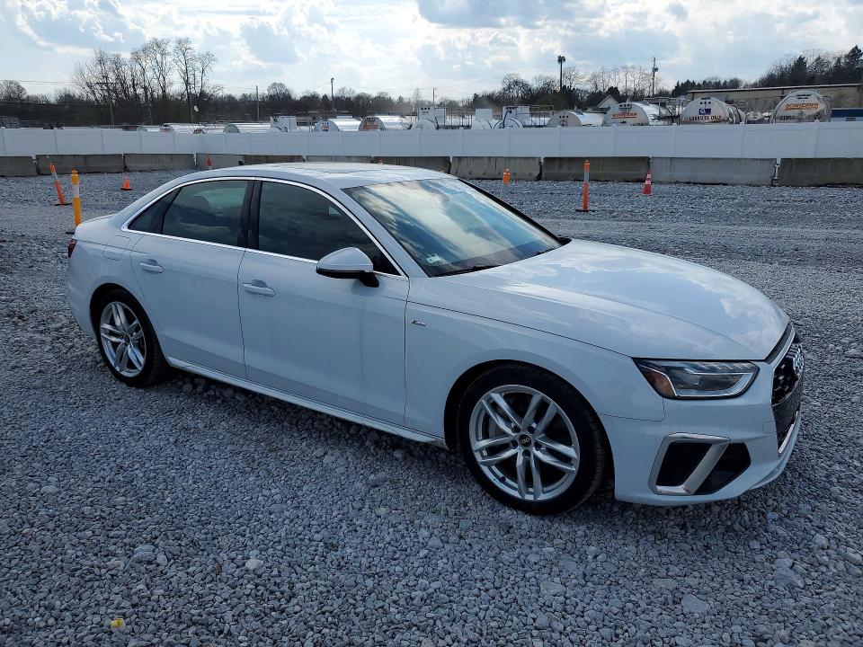Продаж на аукціоні авто 2022 Audi A4, vin: WAUEAAF49NN002940, номер лоту: 48827146