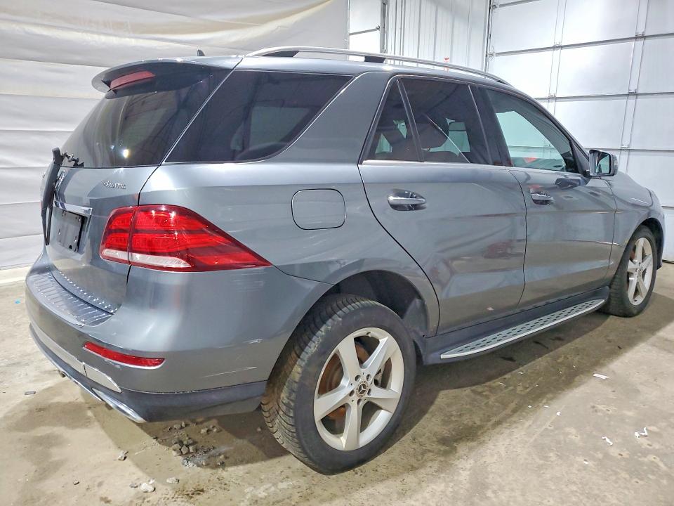 50075146 :رقم المزاد ، 4JGDA5HB4HA949375 vin ، 2017 Mercedes-benz Gle مزاد بيع