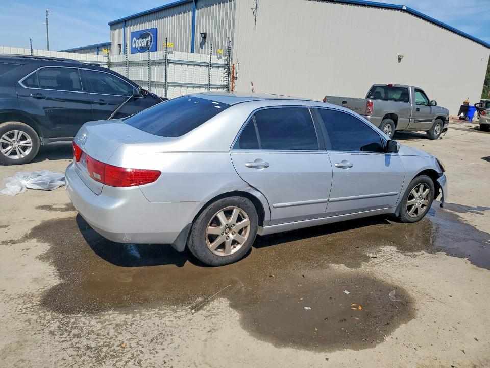 48610426 :رقم المزاد ، 1HGCM56795A011780 vin ، 2005 Honda Accord مزاد بيع