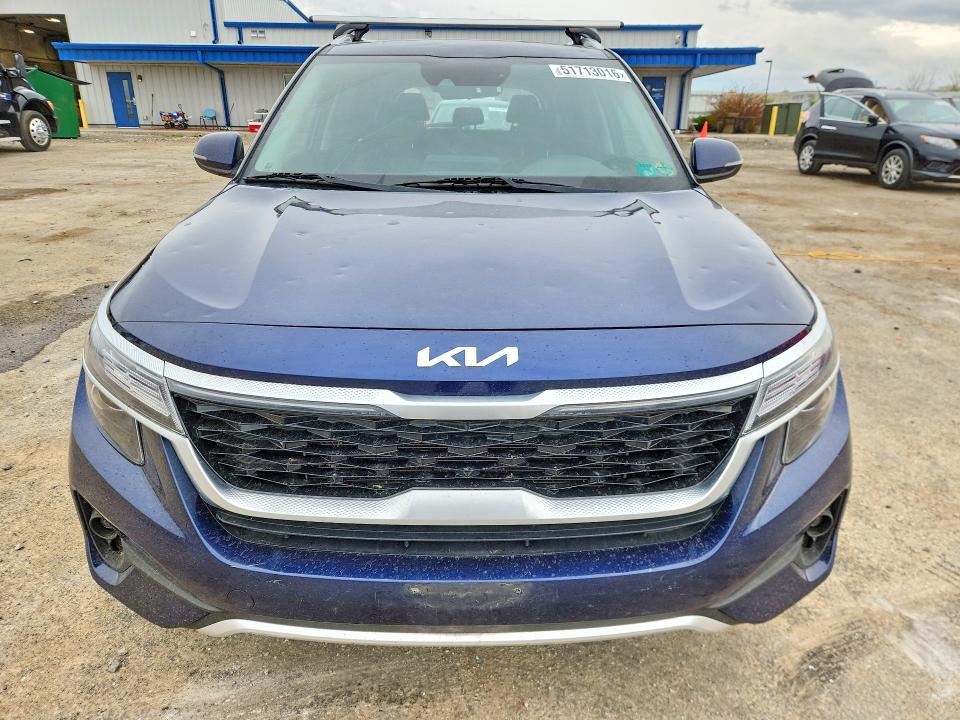 51713016 :رقم المزاد ، KNDERCAA4N7236878 vin ، 2022 Kia Seltos مزاد بيع