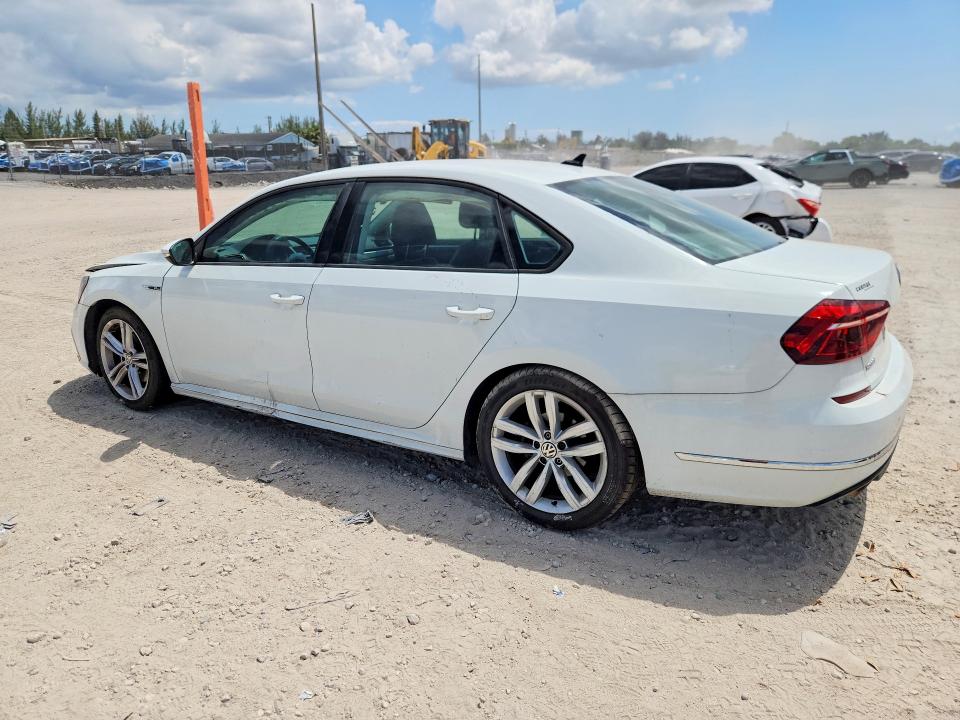 2018 Volkswagen Passat მანქანა იყიდება აუქციონზე, vin: 1VWAA7A35JC032832, აუქციონის ნომერი: 51758976