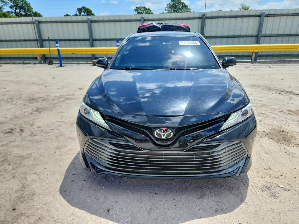 Продажа на аукционе авто 2018 Toyota Camry, vin: 4T1B11HKXJU111694, номер лота: 51433486