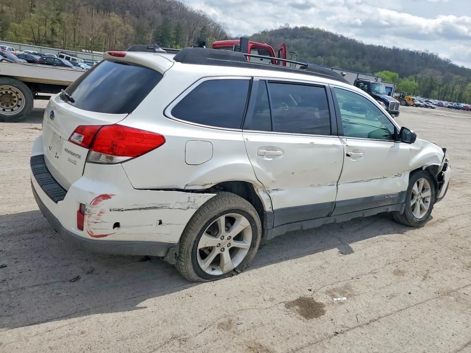 2014 Subaru Outback მანქანა იყიდება აუქციონზე, vin: 4S4BRBCC5E3200177, აუქციონის ნომერი: 49923006