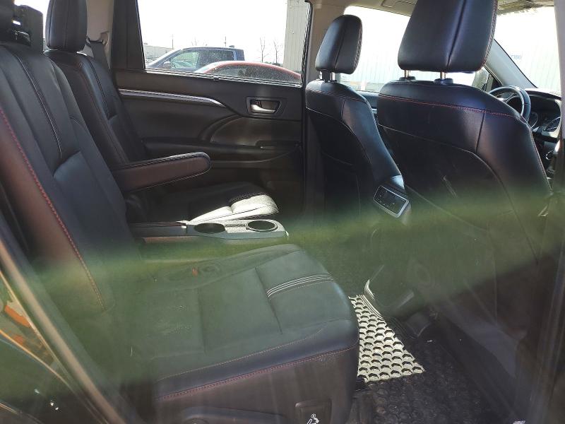 Продажа на аукционе авто 2019 Toyota Highlander, vin: 5TDJZRFH0KS574061, номер лота: 49246946