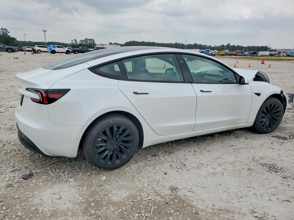 51115156 :رقم المزاد ، 5YJ3E1EA5SF979153 vin ، 2025 Tesla Model 3 مزاد بيع