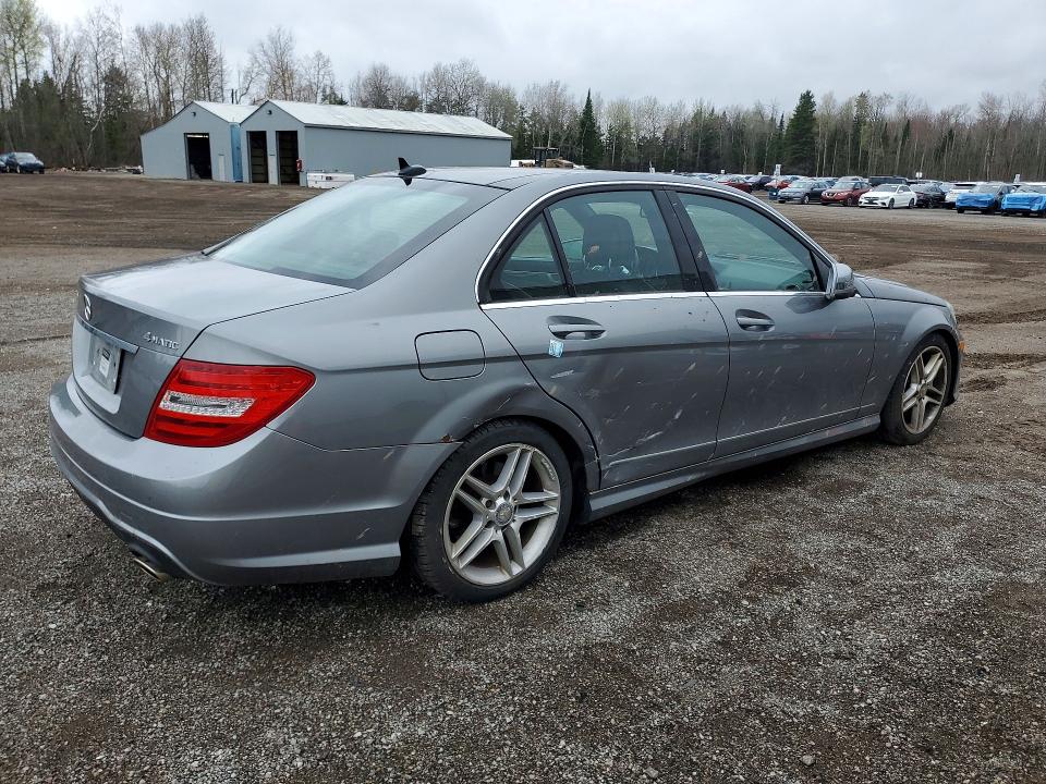 51302156 :رقم المزاد ، WDDGF8BB4CA630375 vin ، 2012 Mercedes-benz C مزاد بيع
