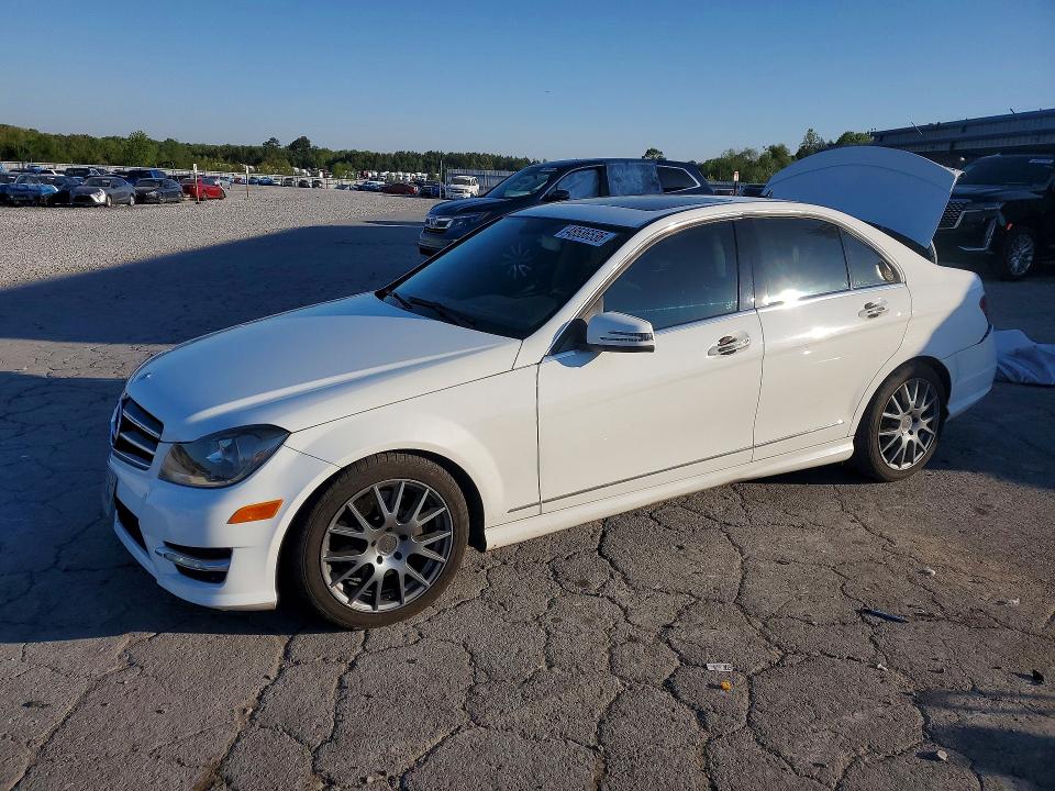 Продаж на аукціоні авто 2014 Mercedes-benz C, vin: WDDGF8AB8ER318470, номер лоту: 48536536